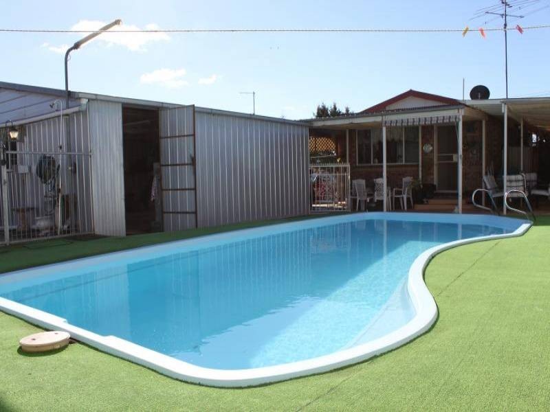 92 Binalong Street, Harden NSW 2587