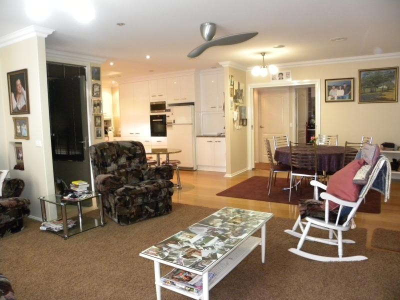 23 Berthong Street, Young NSW 2594