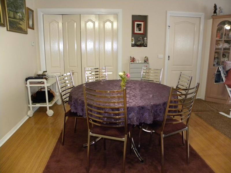 23 Berthong Street, Young NSW 2594