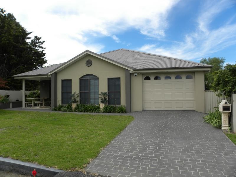 23 Berthong Street, Young NSW 2594