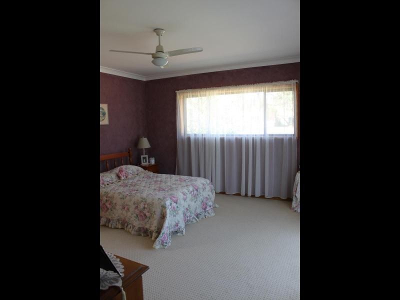 9 McNarry Place, Young NSW 2594