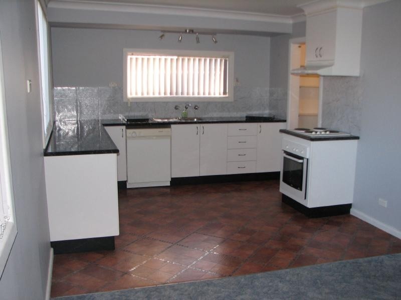 29 Lachlan Street, Young NSW 2594