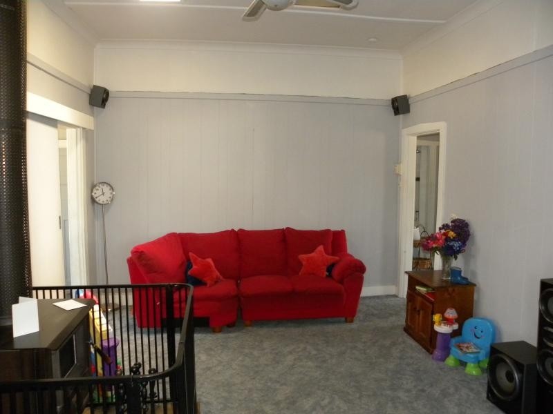 29 Lachlan Street, Young NSW 2594