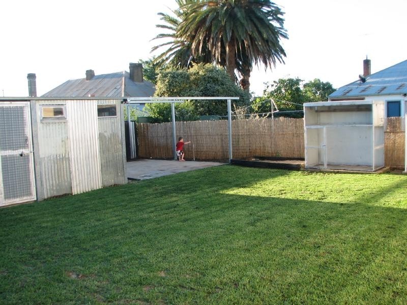 29 Lachlan Street, Young NSW 2594