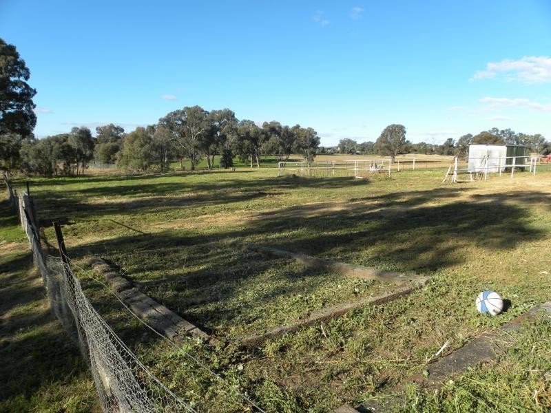28 Briggs Street, Young NSW 2594