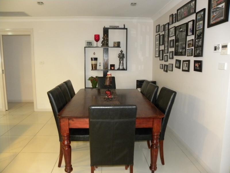 1 Settlers Place, Young NSW 2594