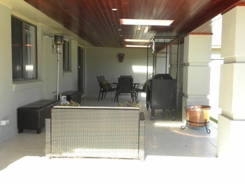 1 Settlers Place, Young NSW 2594
