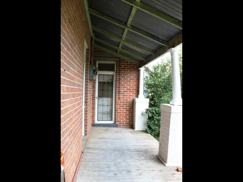 115 Edwards Street, Young NSW 2594