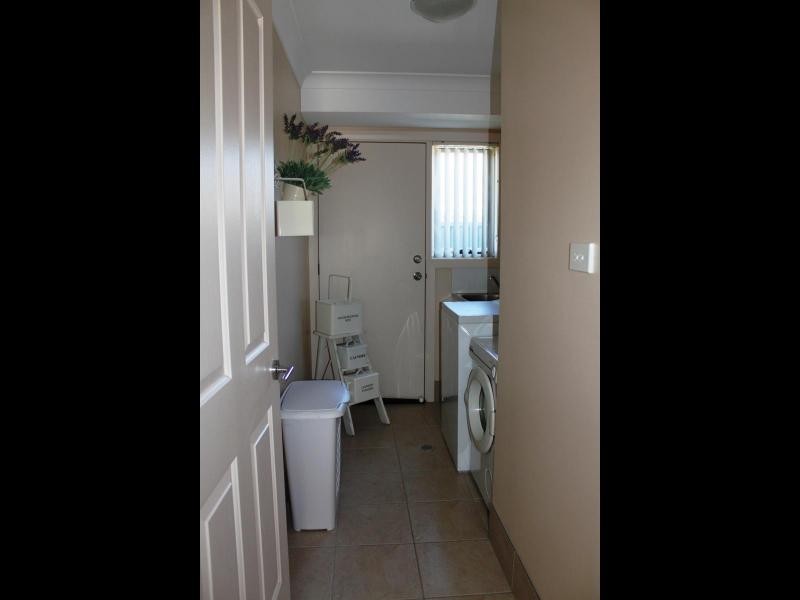 7 Garland Place, Young NSW 2594