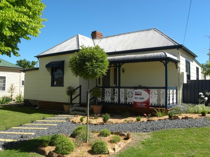 17 Binalong Street, Harden NSW 2587