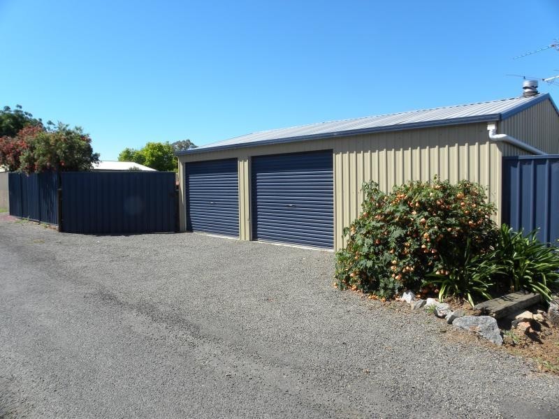 17 Binalong Street, Harden NSW 2587