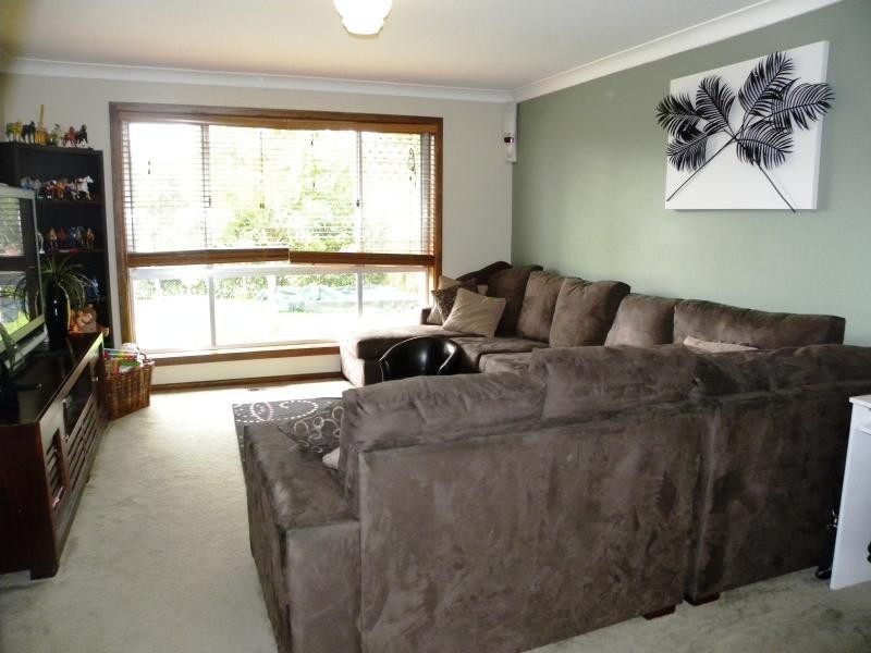 13 Dwyer Drive, Young NSW 2594