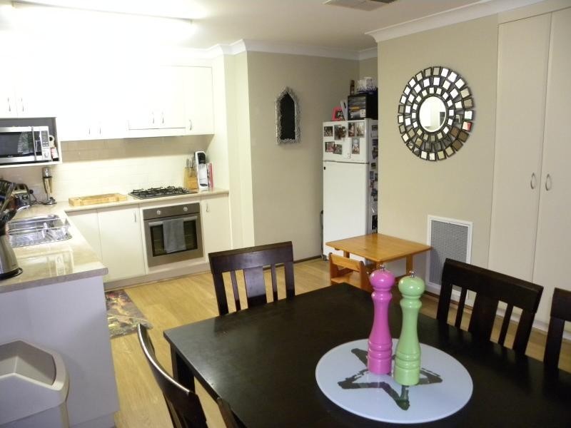 13 Dwyer Drive, Young NSW 2594