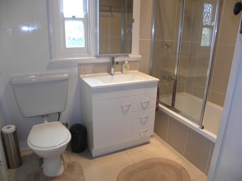 3a Lachlan Close, Young NSW 2594