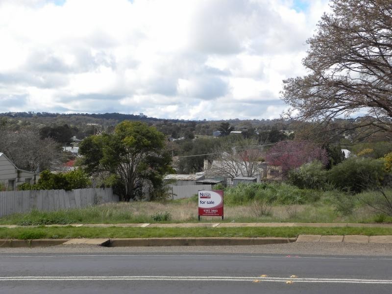 14 Campbell Street, Young NSW 2594