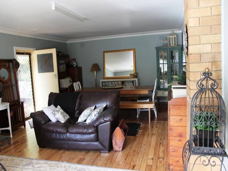 56 Nasmyth Street, Young NSW 2594