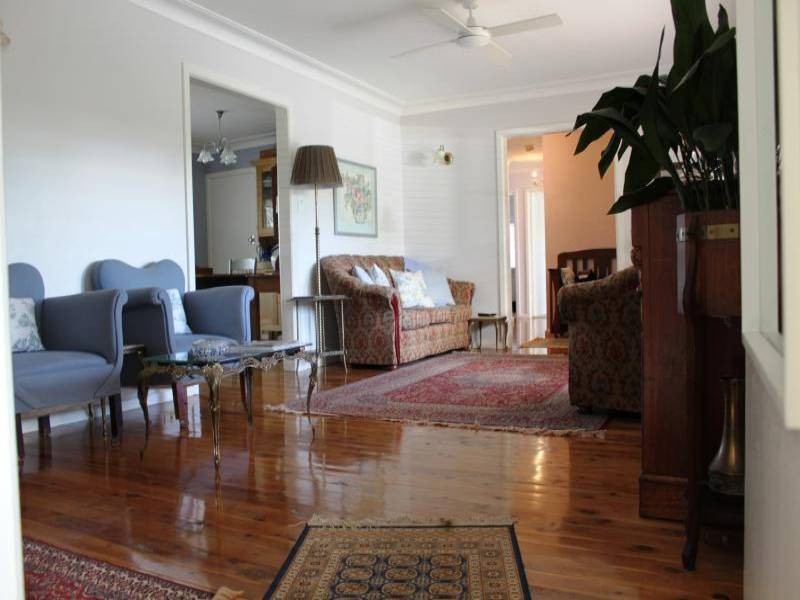 56 Nasmyth Street, Young NSW 2594