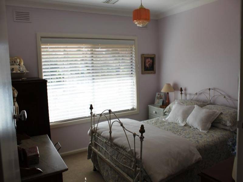 56 Nasmyth Street, Young NSW 2594