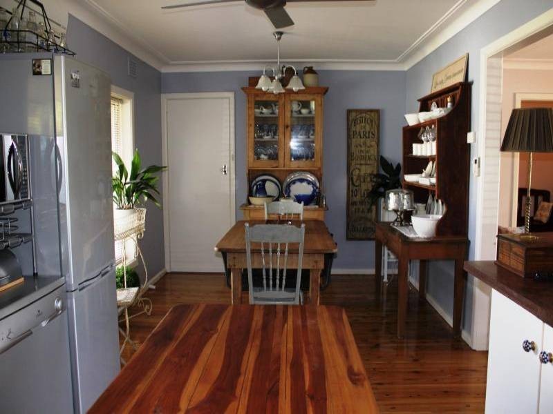 56 Nasmyth Street, Young NSW 2594