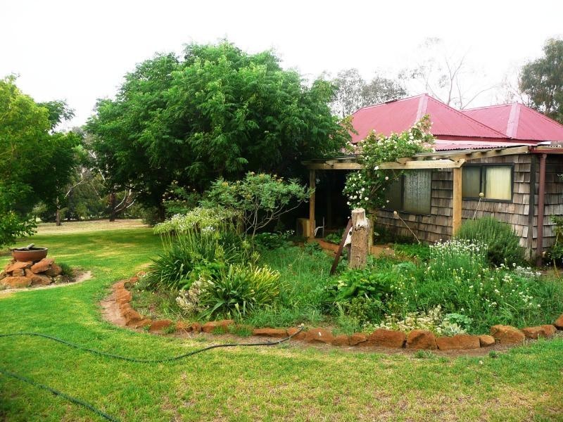 55 Chinamans Creek Road “Boorinya”, Wombat NSW 2587