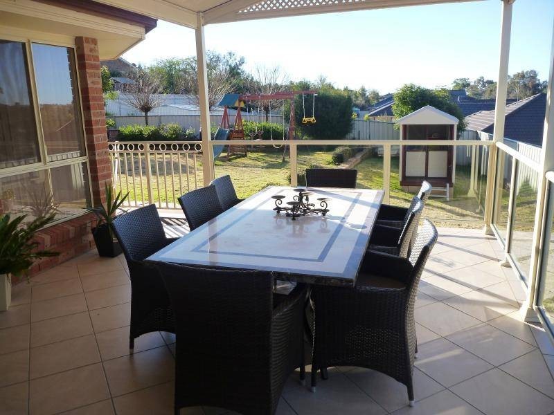 24 Mathew Street, Young NSW 2594