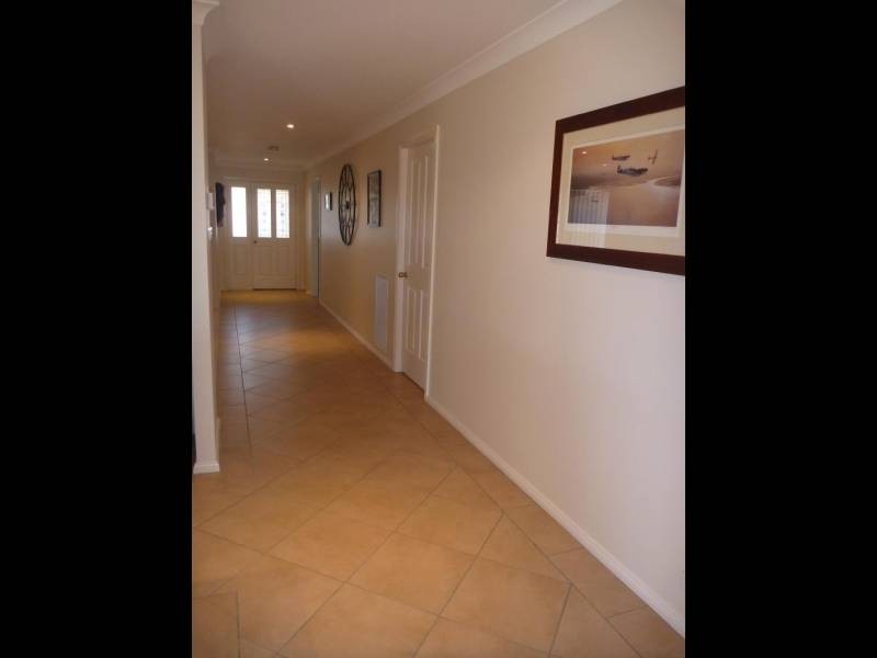 24 Mathew Street, Young NSW 2594