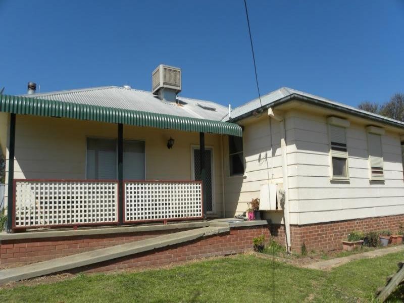 4 Woolrych Street, Harden NSW 2587