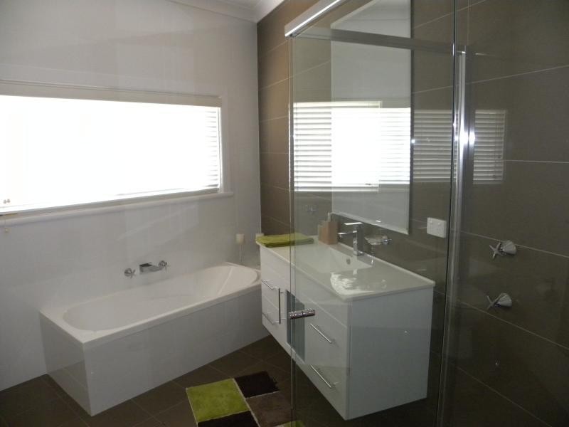 37 Elizabeth Street, Young NSW 2594