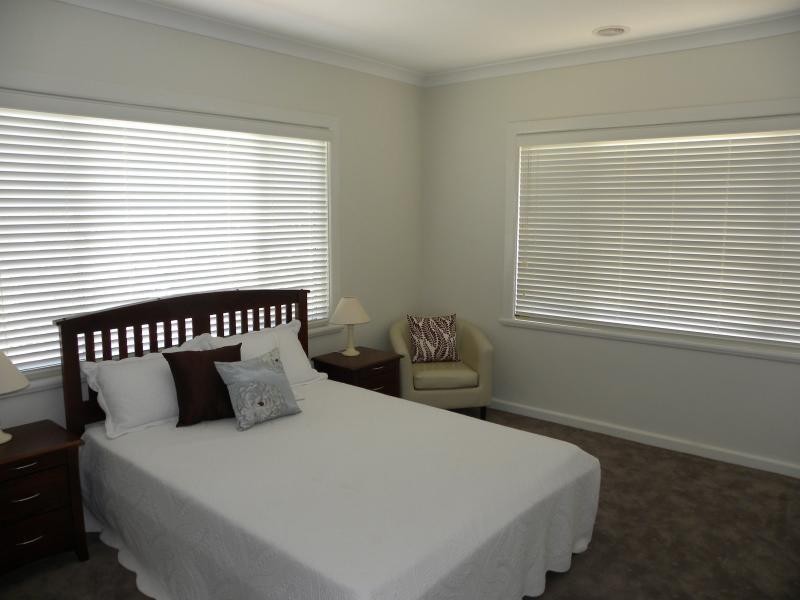 37 Elizabeth Street, Young NSW 2594