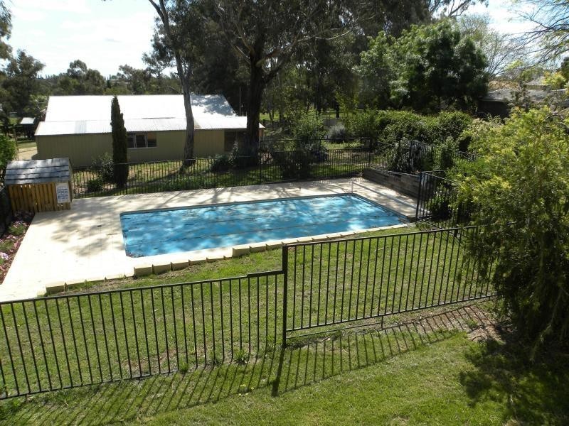 37 Elizabeth Street, Young NSW 2594