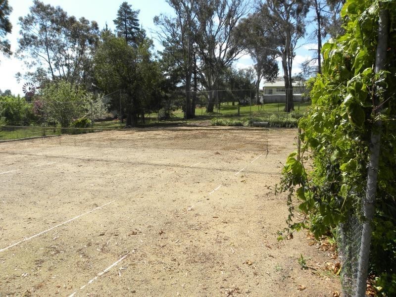 37 Elizabeth Street, Young NSW 2594