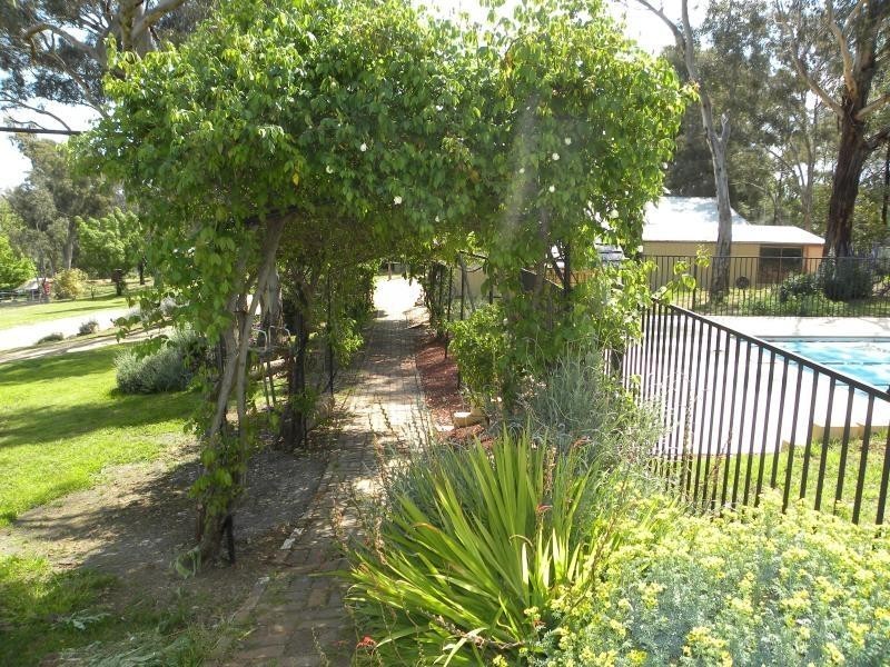 37 Elizabeth Street, Young NSW 2594