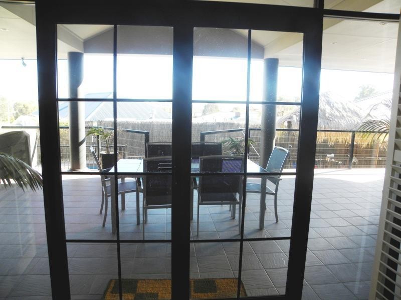 8 Gold Court, Young NSW 2594