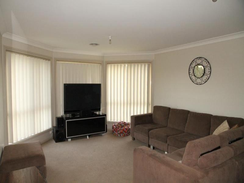 32 Jordan Place, Young NSW 2594