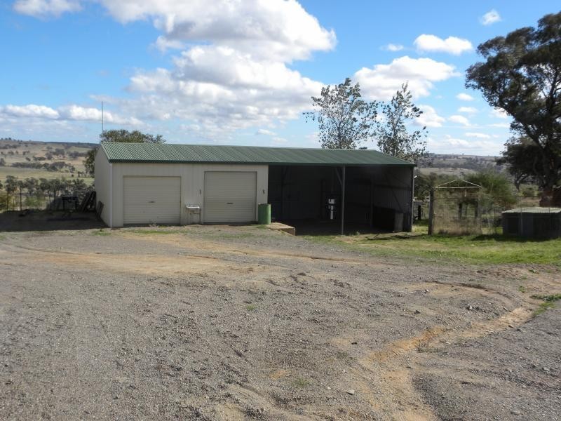 154 Belmore Road, Young NSW 2594