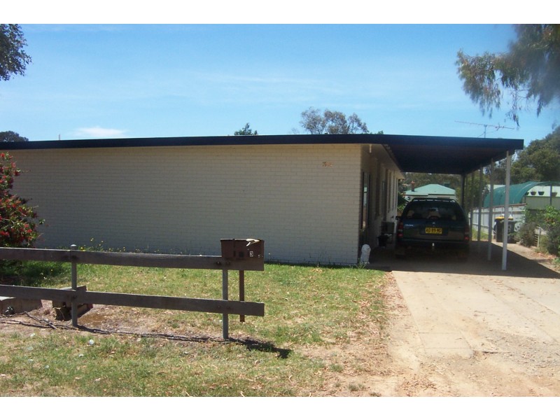 2/36 MURRINGO, Young NSW 2594