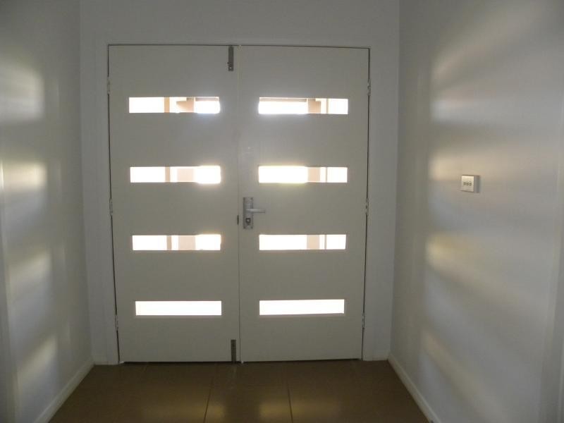 11 Settlers Place, Young NSW 2594