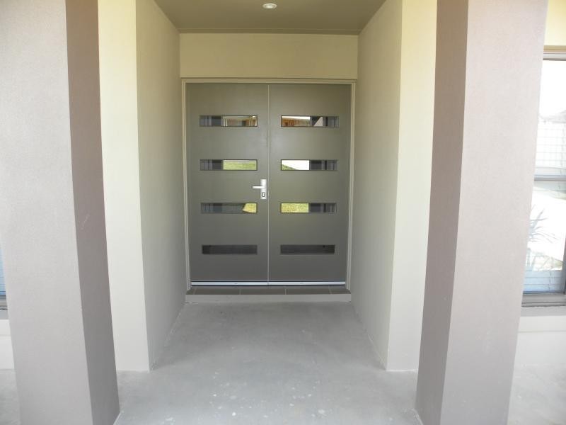 11 Settlers Place, Young NSW 2594