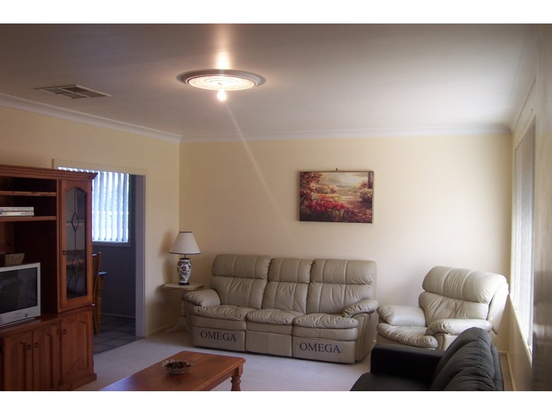 35 BINALONG ST, Young NSW 2594