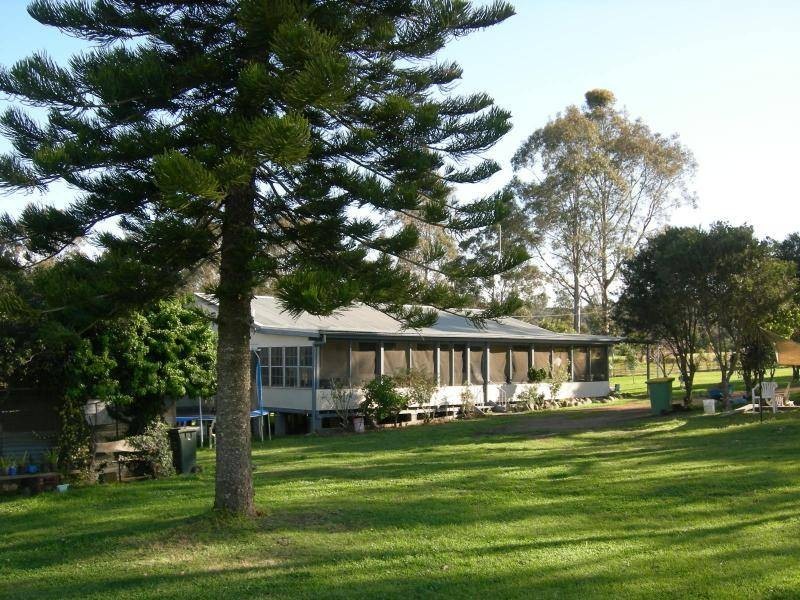 Firefly NSW 2429