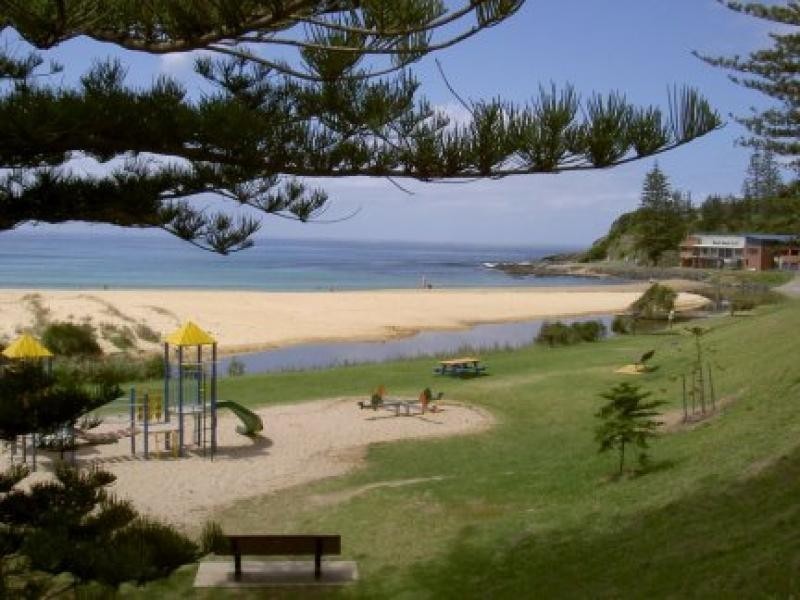 Hallidays Point NSW 2430