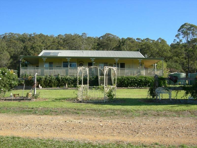 Firefly NSW 2429
