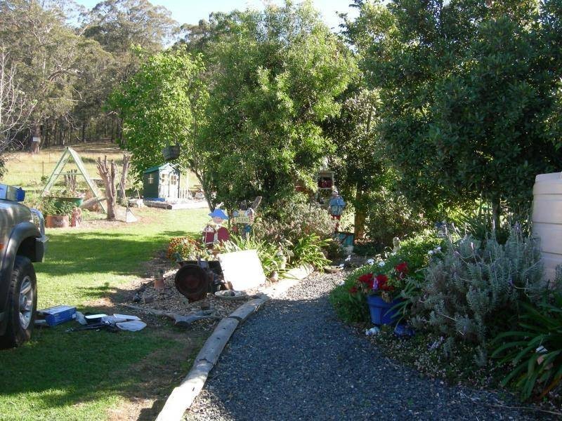 Firefly NSW 2429