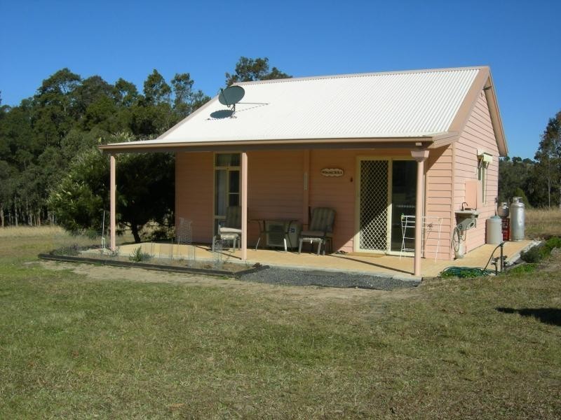 Firefly NSW 2429