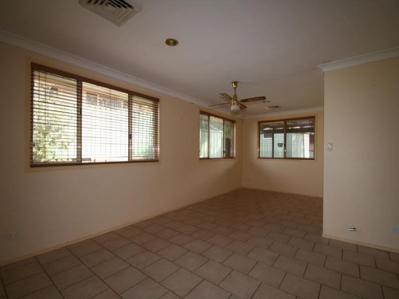 Glenmore Park NSW 2745