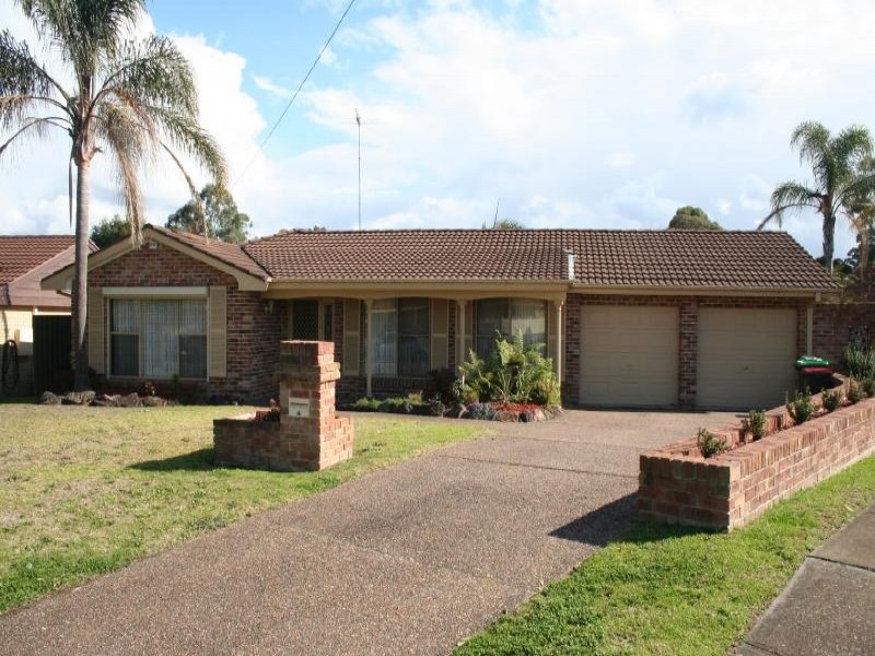 4 Malabine Place, South Penrith NSW 2750