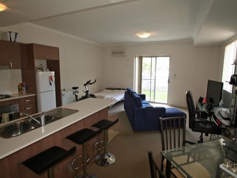 2/13-17 Regentville Road, Jamisontown NSW 2750