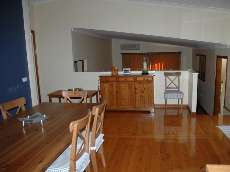 50 Hopetoun, Forresters Beach NSW 2260