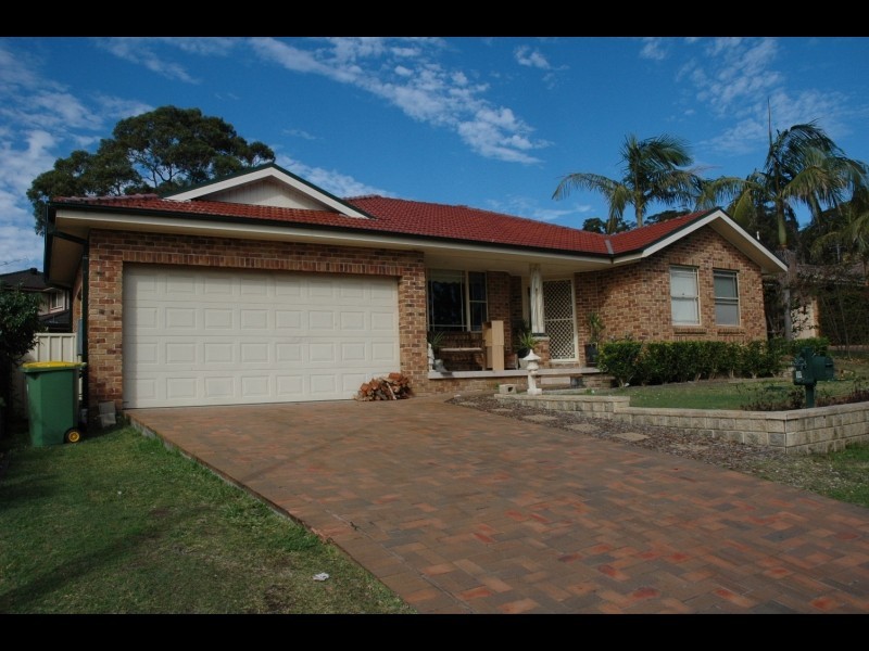 35 Sanctuary Place, Bateau Bay NSW 2261
