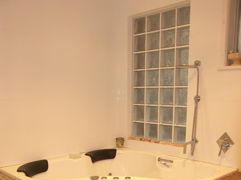 2 Yaruga Street, Bateau Bay NSW 2261